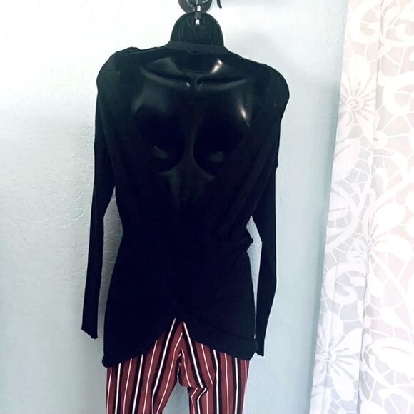 Lunik Black Open Back Surplice Sweater Size Small - Picture 4 of 10